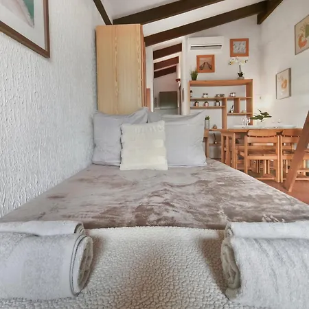 Cosy Avec Terrasse Et Parking Prive Διαμέρισμα Agde