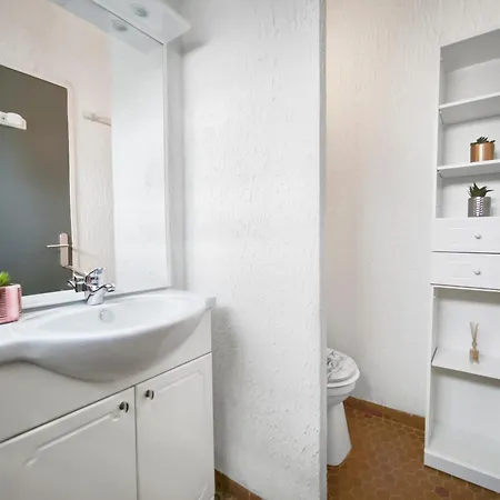 Cosy Avec Terrasse Et Parking Prive * 아그