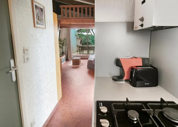 아파트 Cosy Avec Terrasse Et Parking Prive