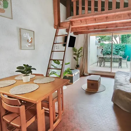 Cosy Avec Terrasse Et Parking Prive Apartment
