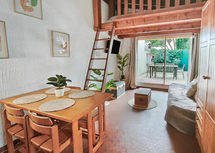 Cosy Avec Terrasse Et Parking Prive Apartment