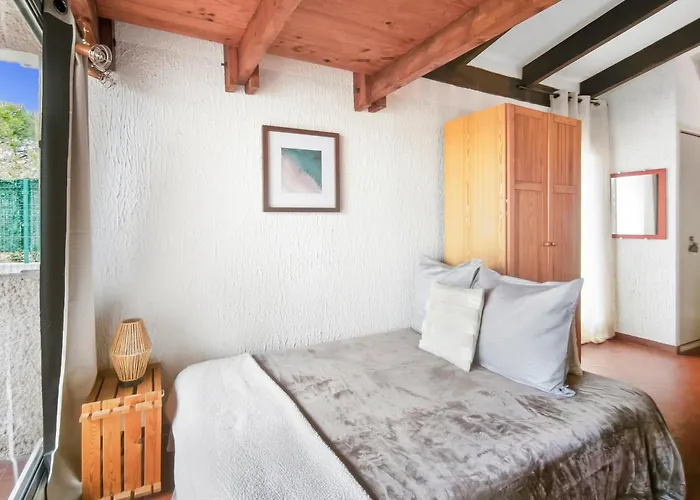 Cosy Avec Terrasse Et Parking Prive *