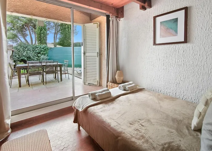 Cosy Avec Terrasse Et Parking Prive Agde