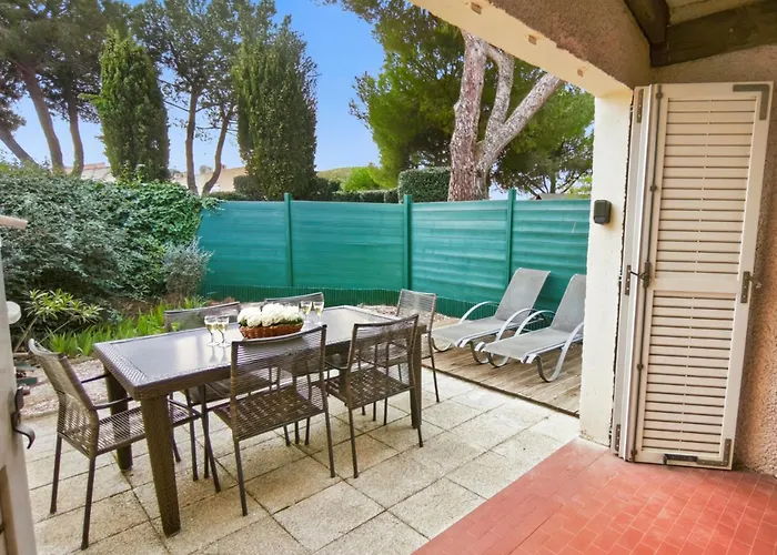Cosy Avec Terrasse Et Parking Prive Apartment Agde